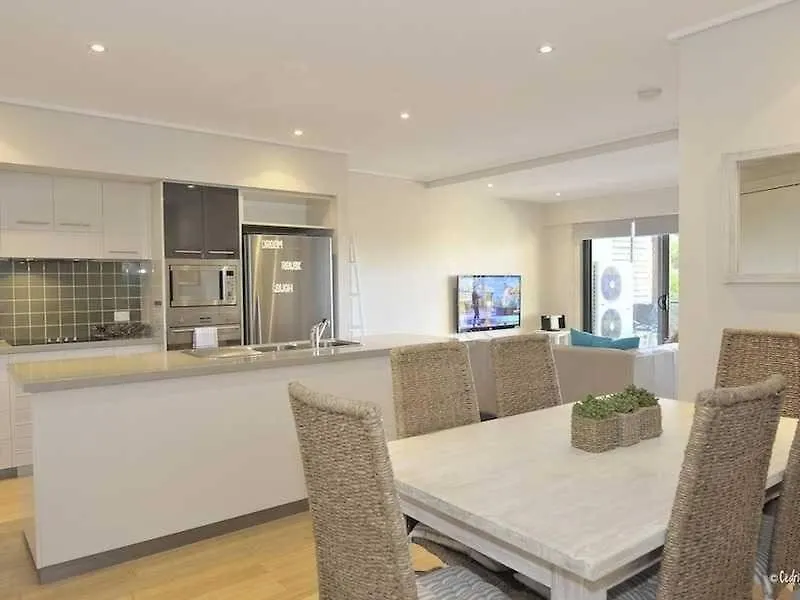 Beach Karma - Three-Bedroom Beachside Escape With Heated Communal Pool In Agnes Water Australia