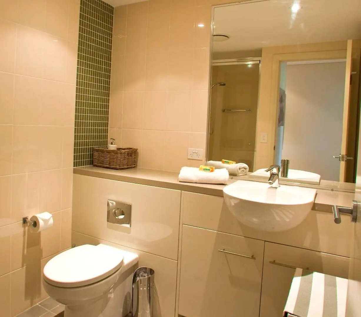 Beach Karma - Three-Bedroom Beachside Escape With Heated Communal Pool In Agnes Water 0*,