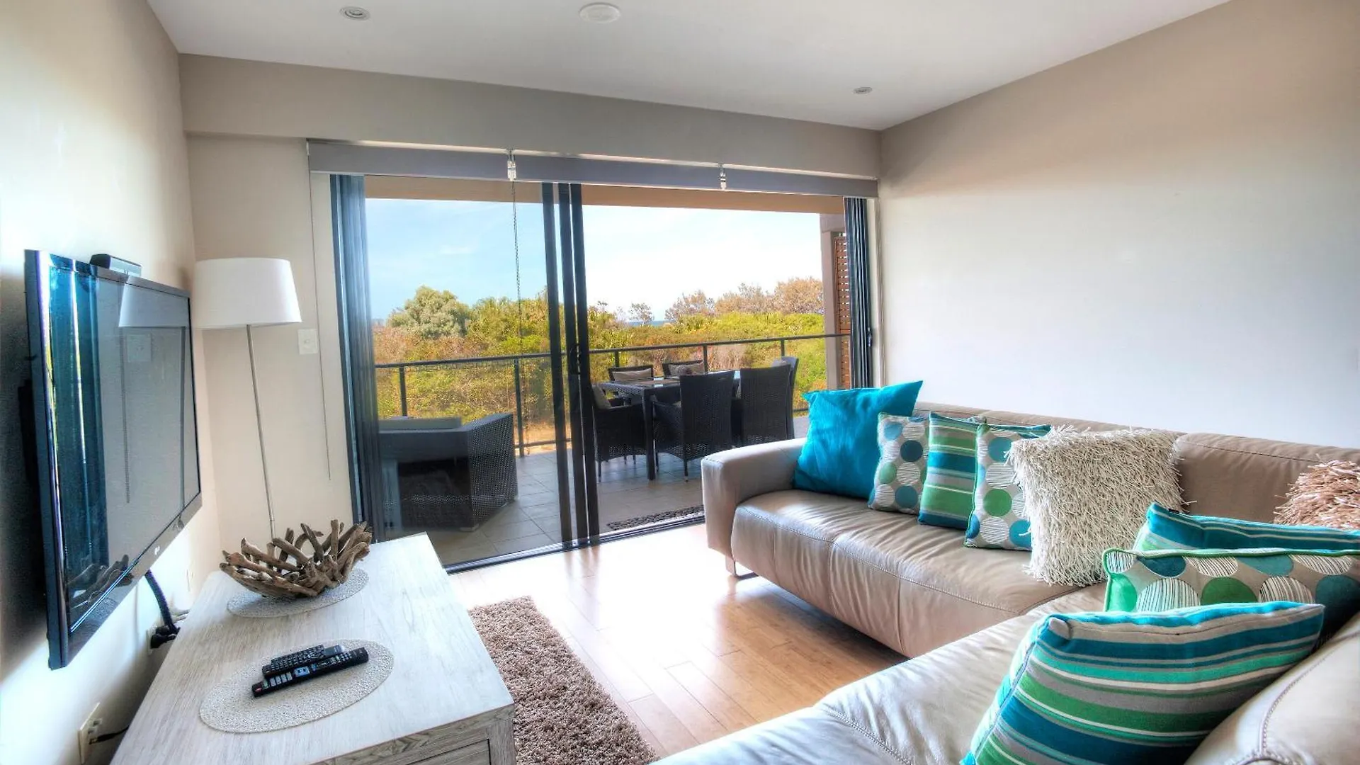 Beach Karma - Three-Bedroom Beachside Escape With Heated Communal Pool In Agnes Water
