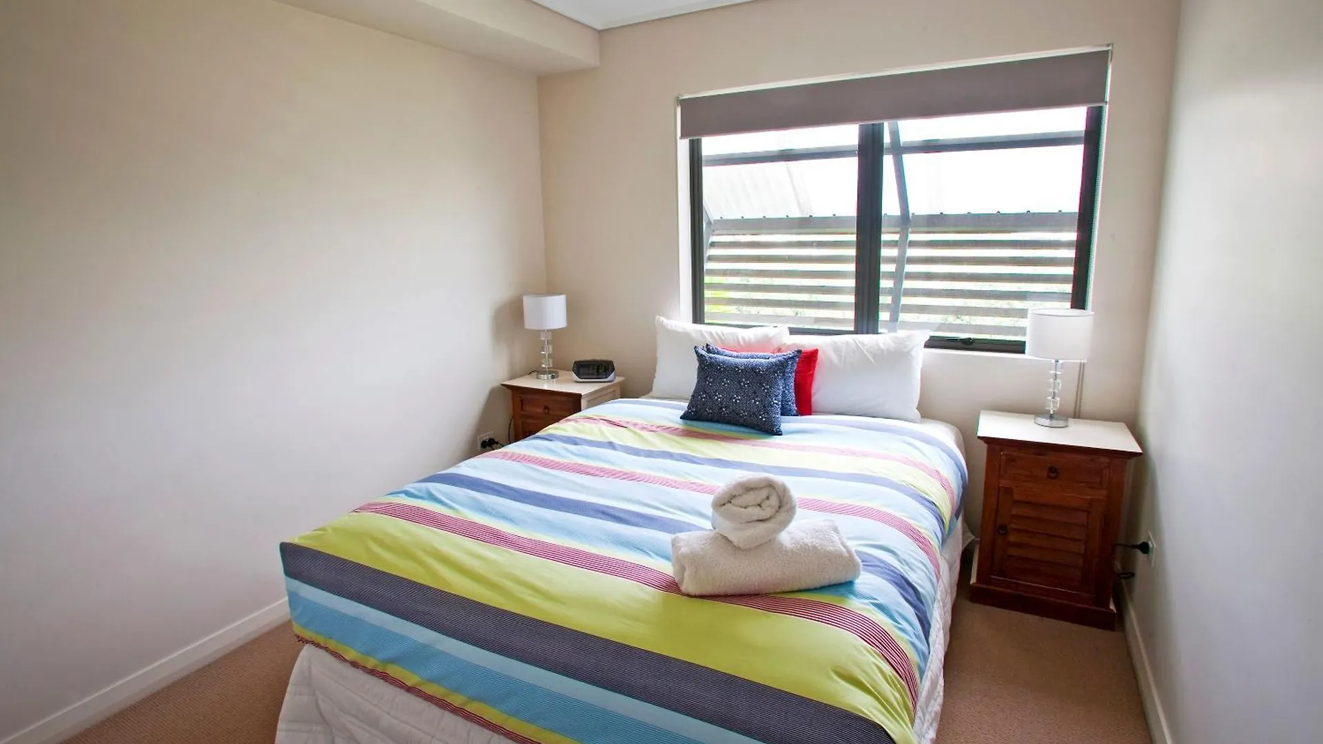 Beach Karma - Three-Bedroom Beachside Escape With Heated Communal Pool In Agnes Water Apartment